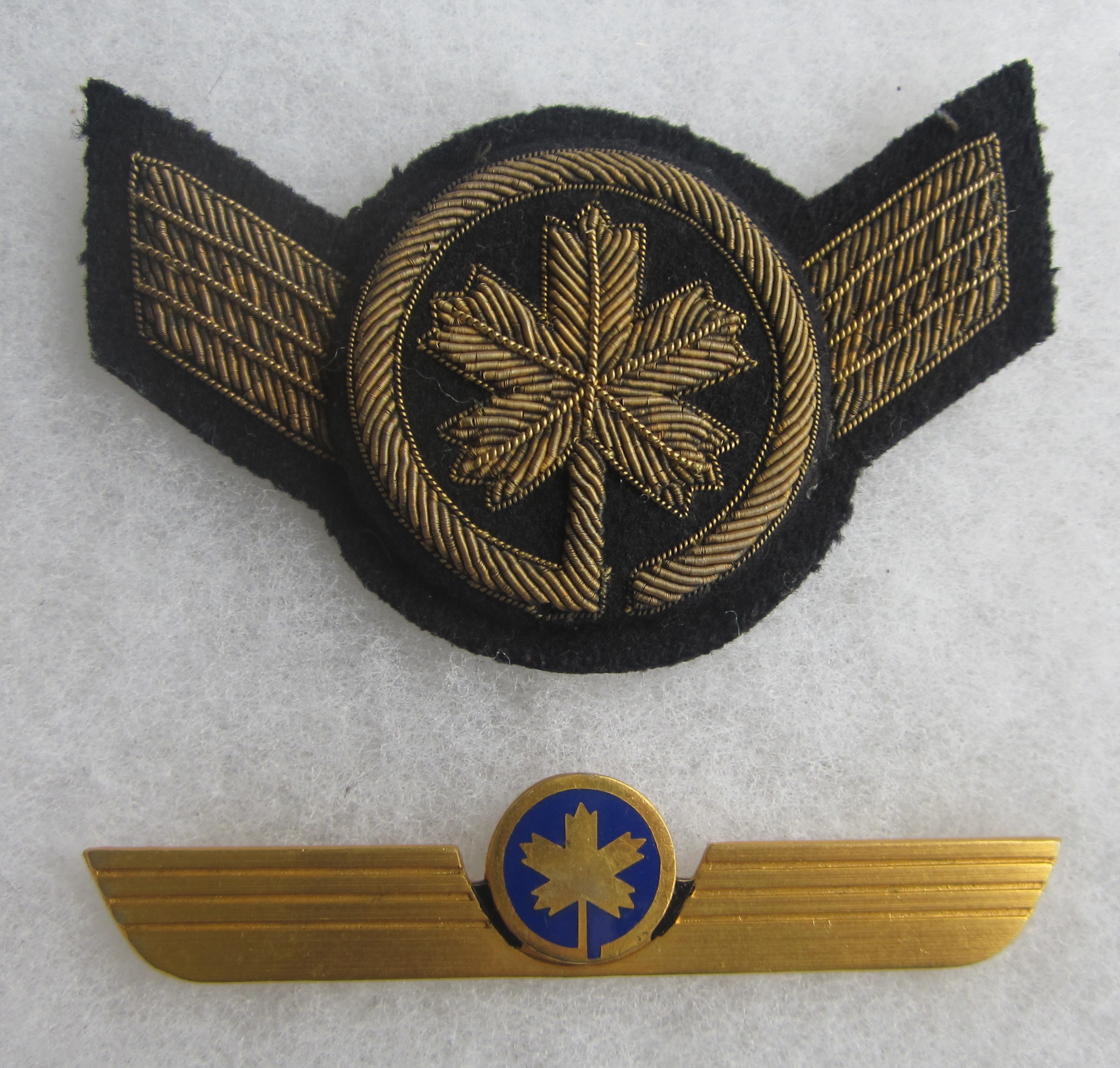 13385 AIR CANADA CANADIAN AIRLINES MAPLE LEAF AIRWAYS LOGO AVIATION PIN BADGE 