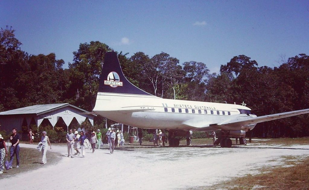 ORIGINAL 1940s/50s AIRLINE BAGGAGE LABEL AVIATECA 